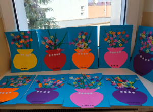 Praca plastyczna - Wazonik na Dzień Kobiet.